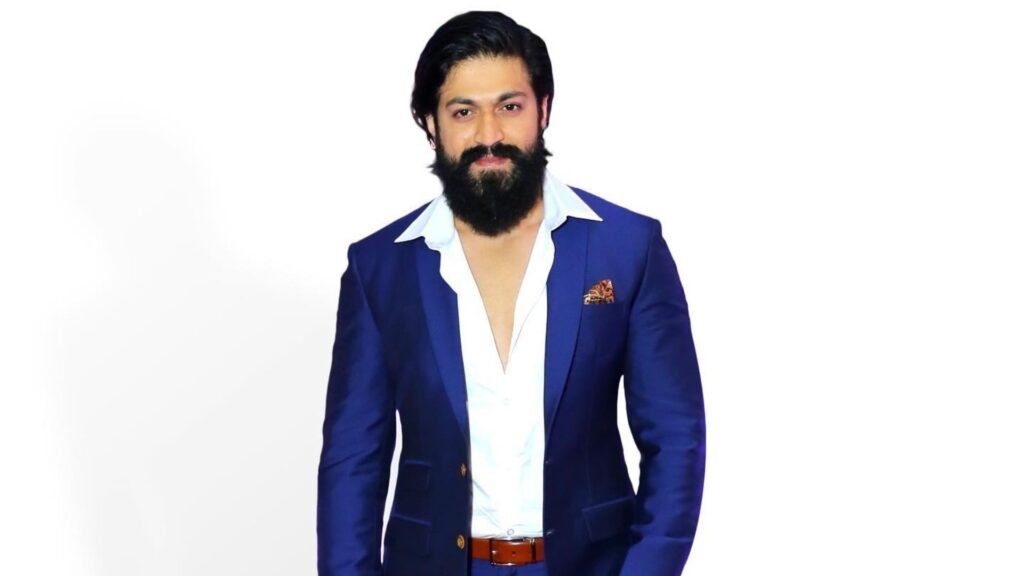 ರಾಜಕೀಯ ಎಂಟ್ರಿ ಬಗ್ಗೆ ಬಿಗ್ ಸುಳಿವು ಕೊಟ್ಟ ಯಶ್...